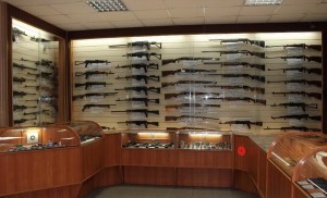 Ограничения, устанавливаемые на оборот гражданского и служебного оружия